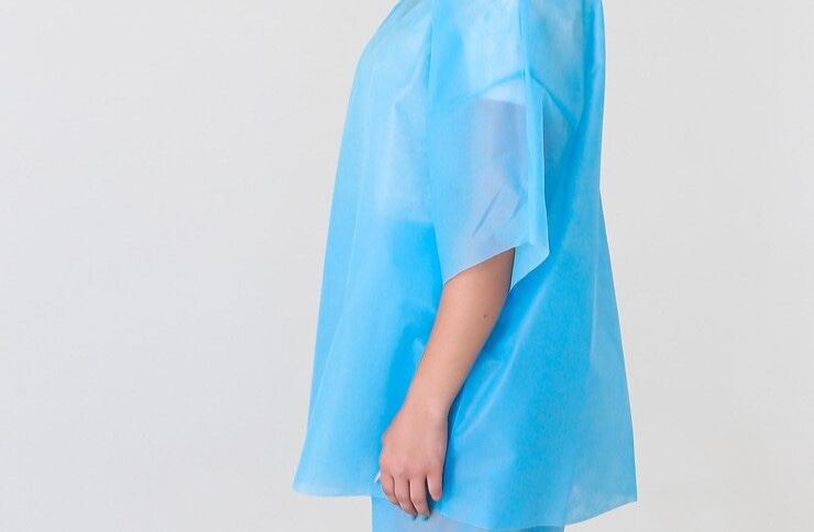 گان جراحی آبی با پارچه ضد آلرژی و دوخت منظم